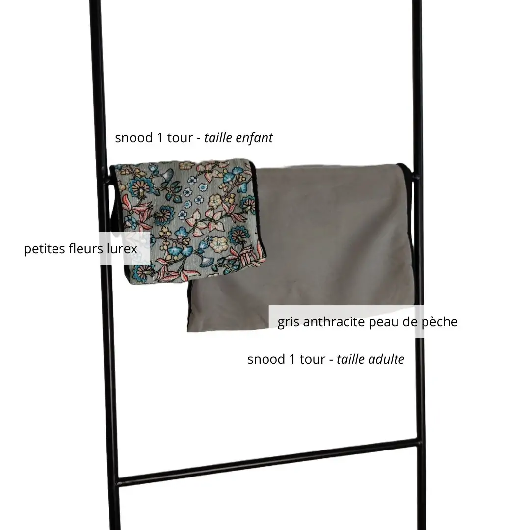 snood-emia-creations-snood-tissu-matchy-matchy-snood-polaire-snood-en-tissu-tour-de-cou-cache-cou-un-tour-de-cou-un-snood-tour-de-cou-ski-tour-de-cou-hiver-tour-de-cou-en-polaire-tour-de-cou-chaud-protège-cou-les-tours-de-cou-cache-cou-polaire-cache-cou-hiver-snood-fait-main-snood-doublé-cache-cou-automne-tour-de-cou-hiver-cache-cou-original-snood-taille-adulte-snood-taille-enfant-noel-cadeau-idee-cadeau-pour-noel-cadeau-artisanal-original-coffret-cadeau-noel-matchy-matchy-famille-look-matchy-matchy-mère-fille-tenue-assortie